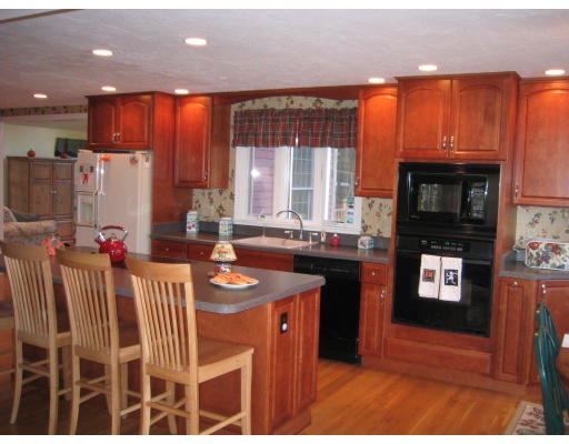 3 Walnut Hill Road Millis, MA 02054 - Photo 2 of 7 Gallery Image 2