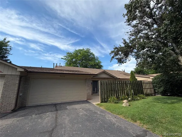 $225,000 | 5220 West Utica Road, Utica, MI 48317