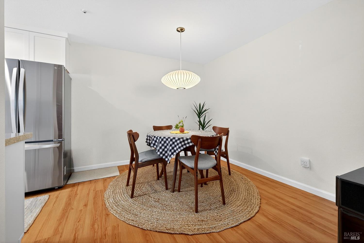 1428 Gold Way Rohnert Park, CA 94928 - Photo 15 of 45