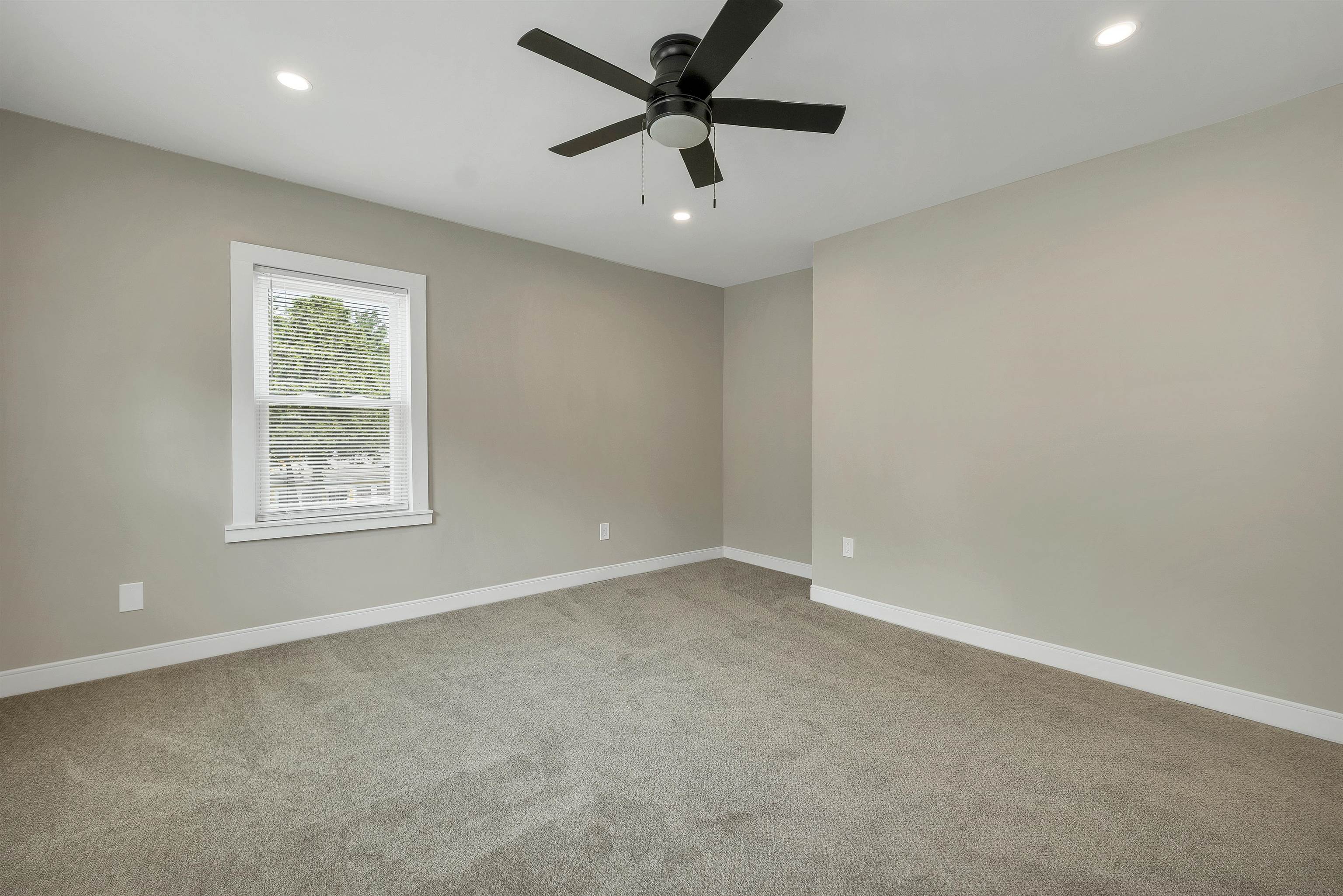 456 North State Street Concord, NH 03301 - Photo 26 of 49