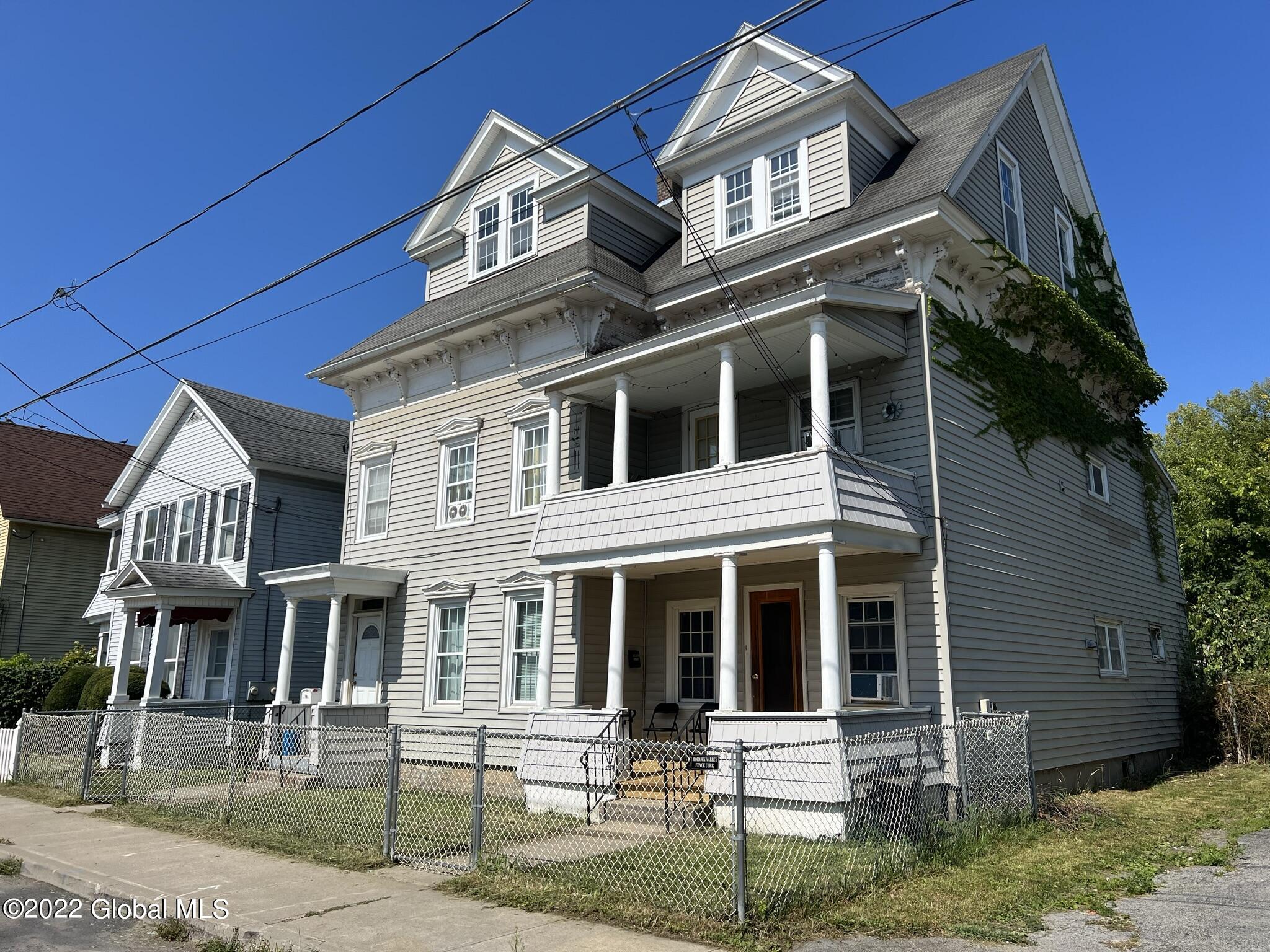 48 Broad Street Amsterdam, NY 12010 - Photo 2 of 44 IMG_2060