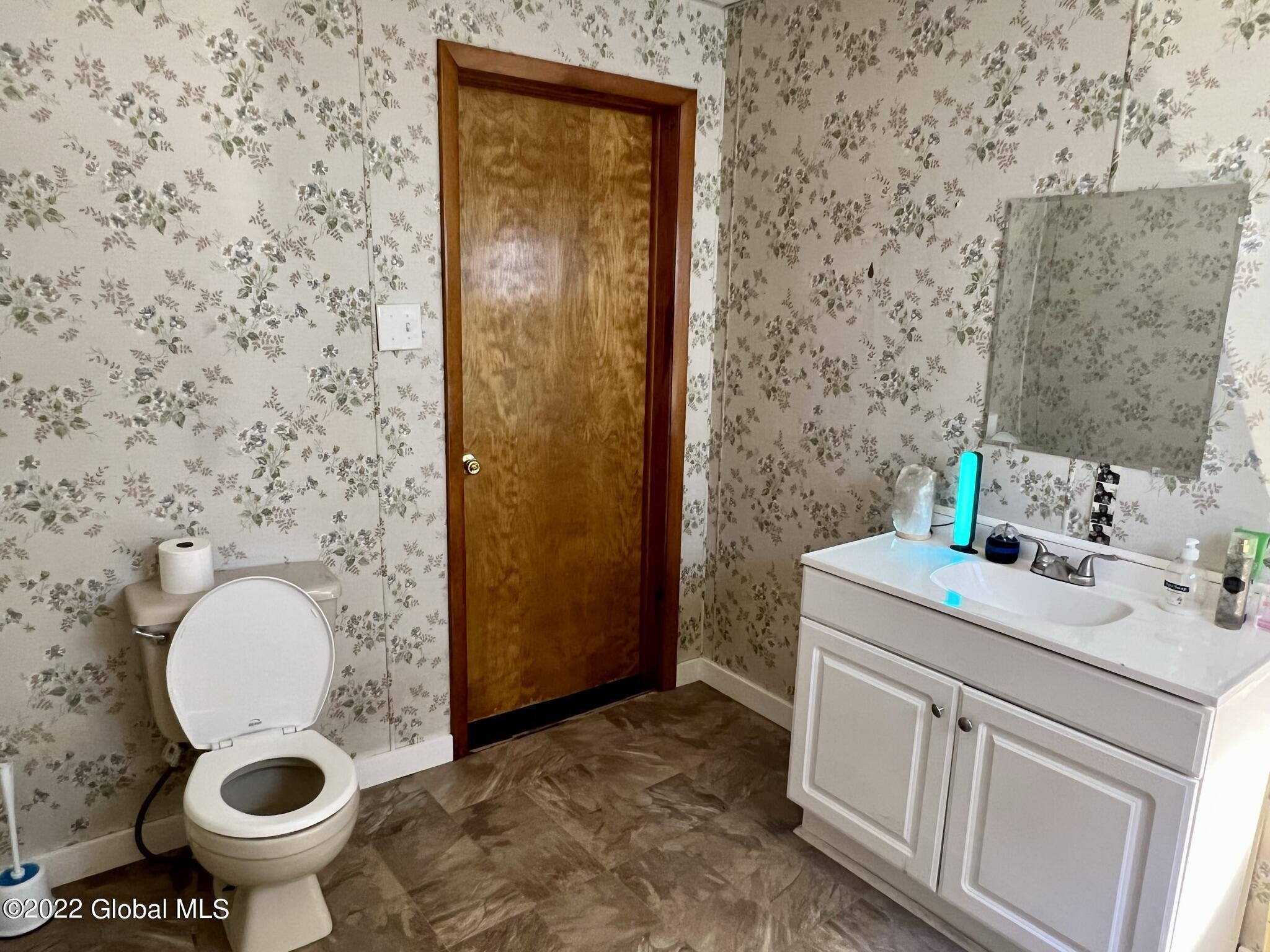 48 Broad Street Amsterdam, NY 12010 - Photo 30 of 44 IMG_2099