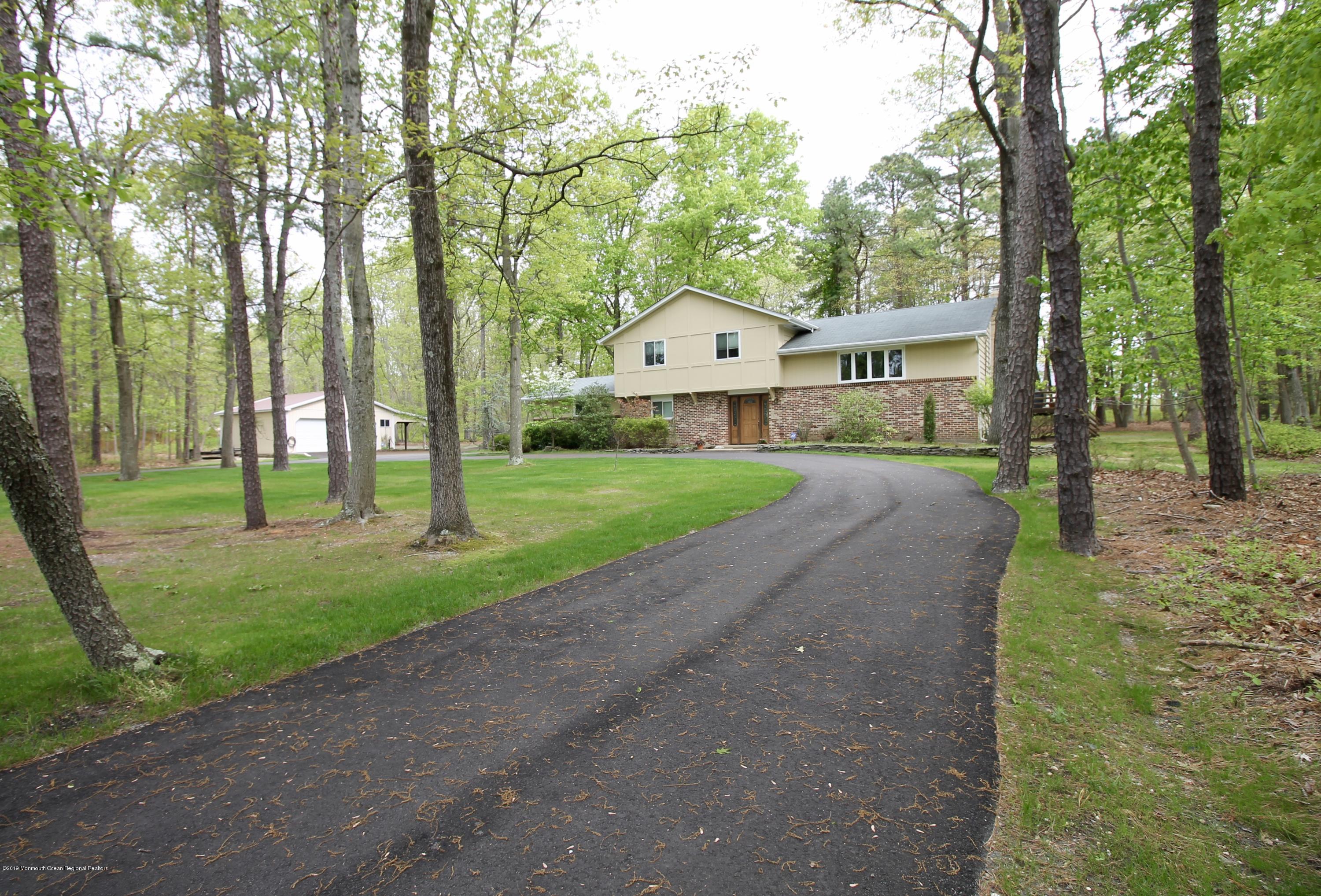 92 Ely Harmony Road Freehold, NJ 07728 - Photo 4 of 52 fullsizeoutput_2edc