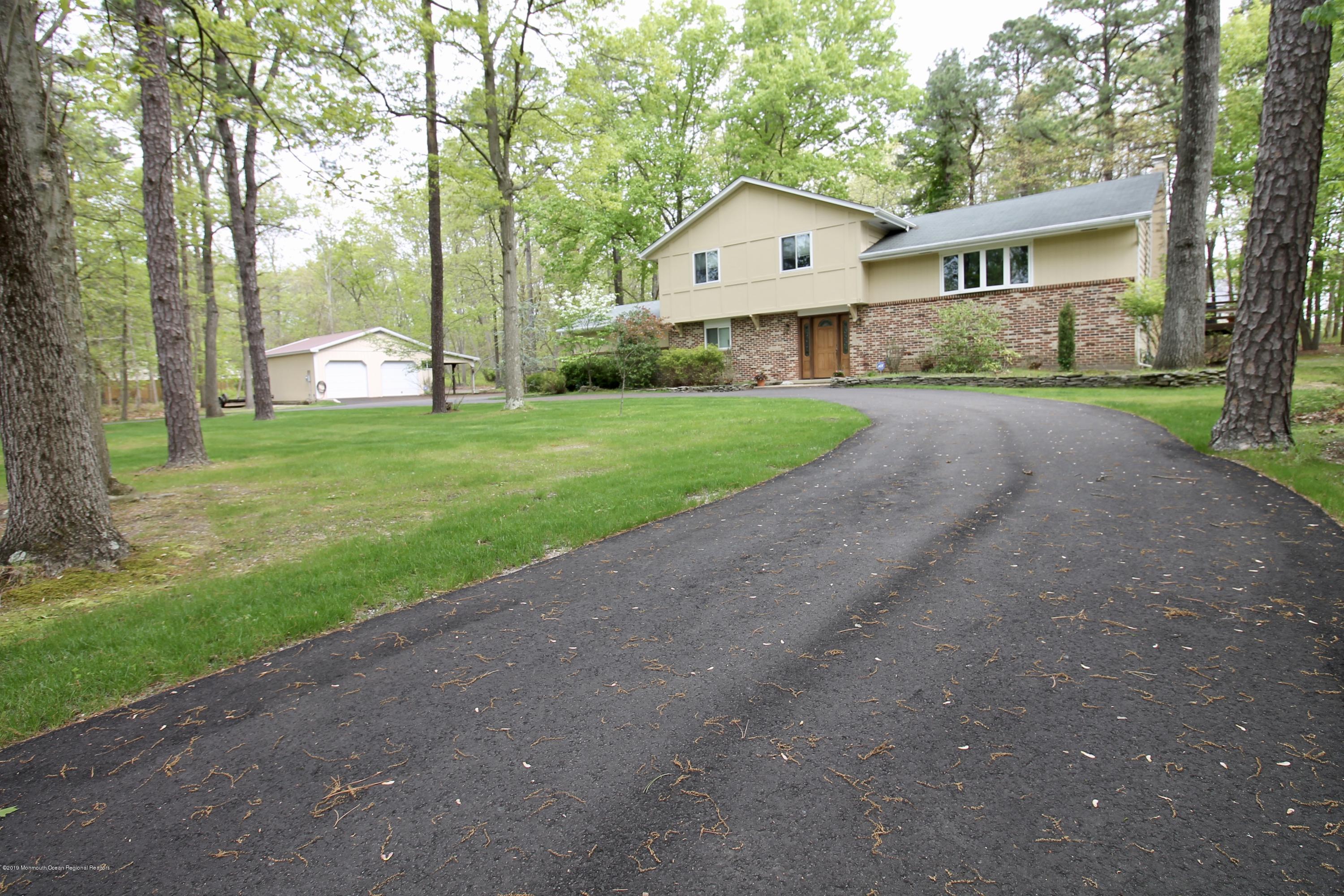92 Ely Harmony Road Freehold, NJ 07728 - Photo 5 of 52 fullsizeoutput_2edd
