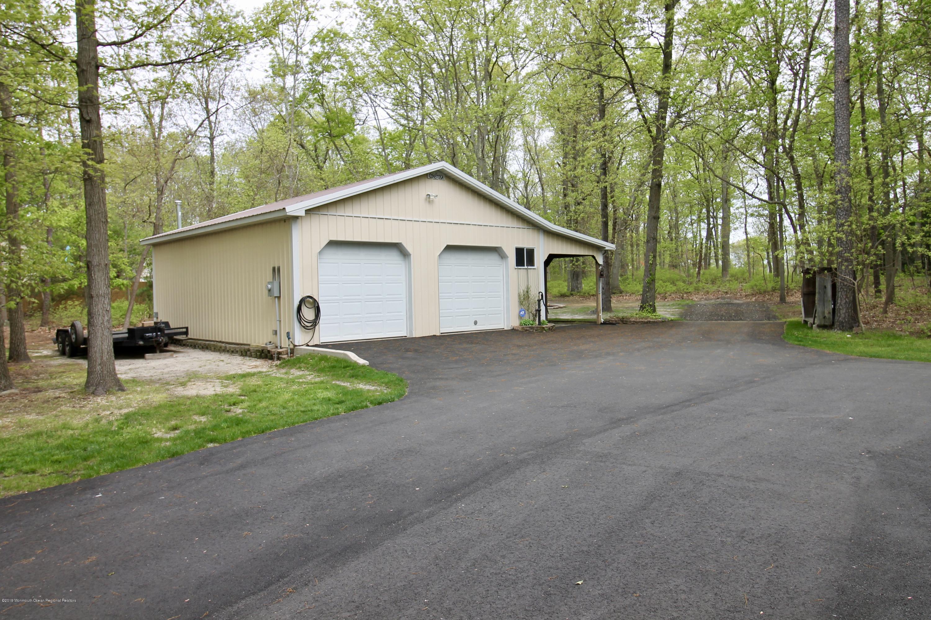 92 Ely Harmony Road Freehold, NJ 07728 - Photo 7 of 52 fullsizeoutput_2ed7
