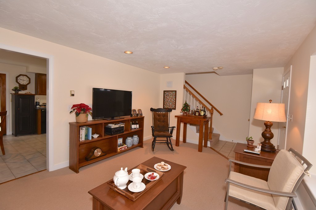 85 Harvest Road, Unit 85 Uxbridge, MA 01569 - Photo 3 of 26 Gallery Image 3