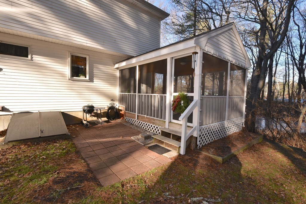 85 Harvest Road, Unit 85 Uxbridge, MA 01569 - Photo 9 of 26 Gallery Image 9