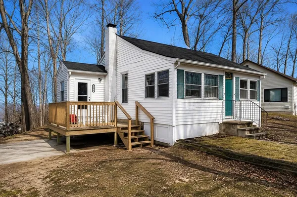 $210,000 | 211 North Drive, Brooklyn, MI 49230