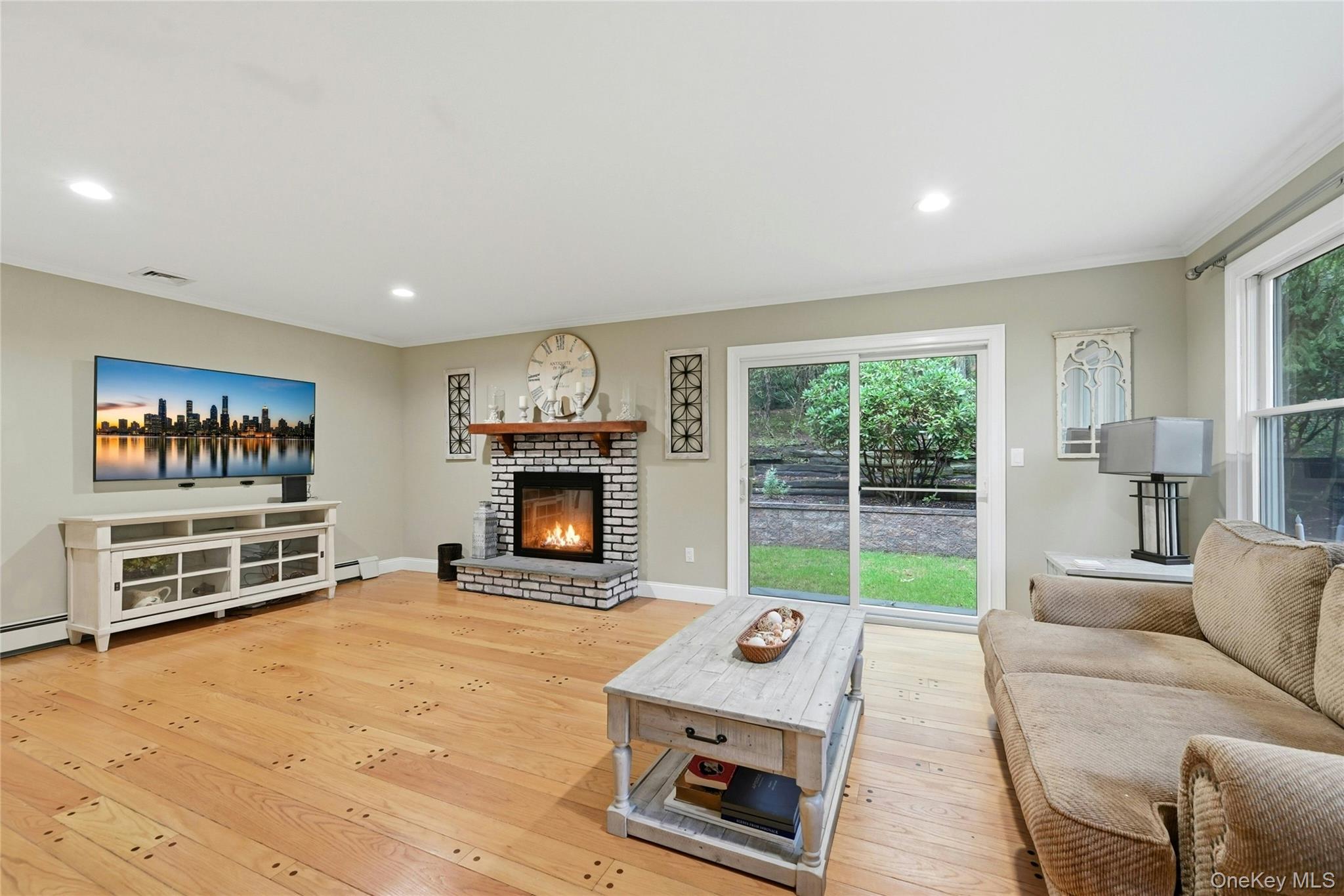 135 Oakwood Road Port Jefferson, NY 11777 - Photo 26 of 48