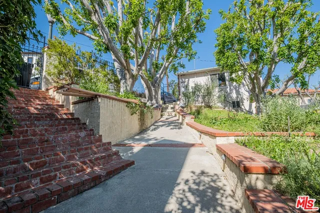 $7,495 | 14563 Round Valley Drive, Sherman Oaks, CA 91403