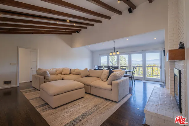 $7,495 | 14563 Round Valley Drive, Sherman Oaks, CA 91403