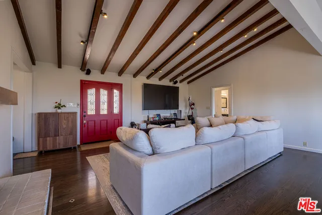 $7,495 | 14563 Round Valley Drive, Sherman Oaks, CA 91403