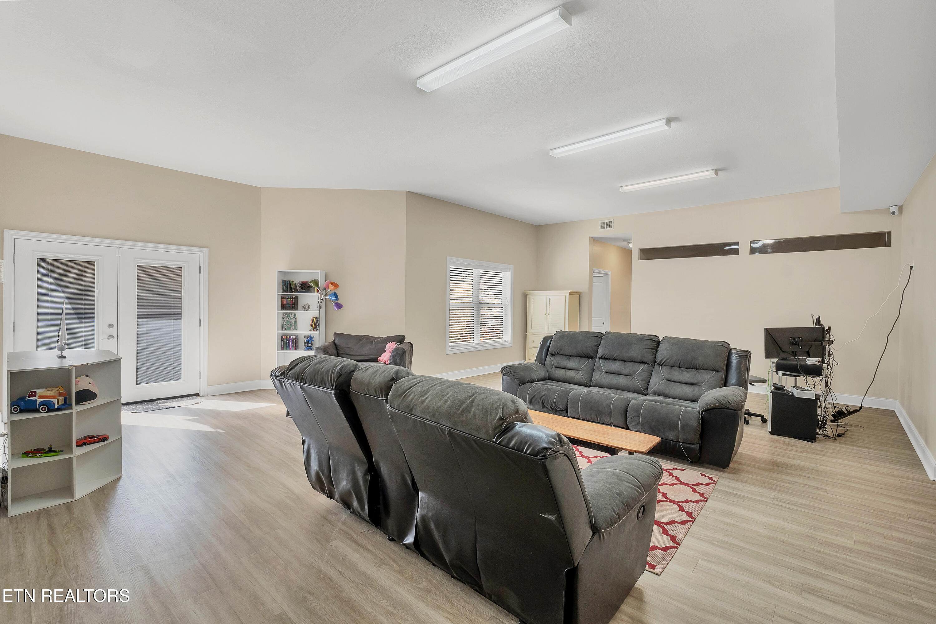 1322 Houston Springs Road Greenback, TN 37742 - Photo 32 of 38 DSC08293