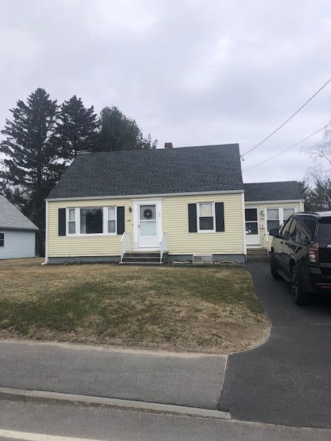207 New Gorham Road Westbrook, ME 04092 - Photo 2 of 27 thumbnail_IMG_7838
