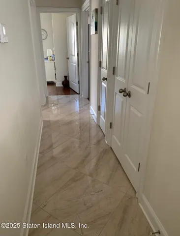 $1,198,000 | 15 Wiltshire Lane | Rossville