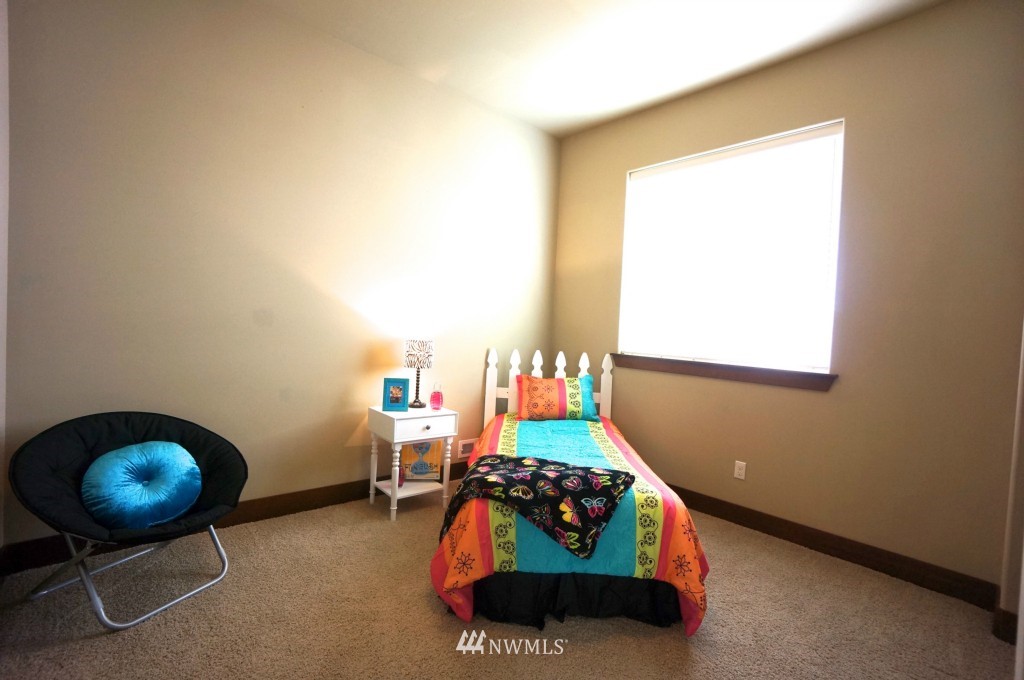 3945 Northeast 3rd Place Renton, WA 98056 - Photo 12 of 15