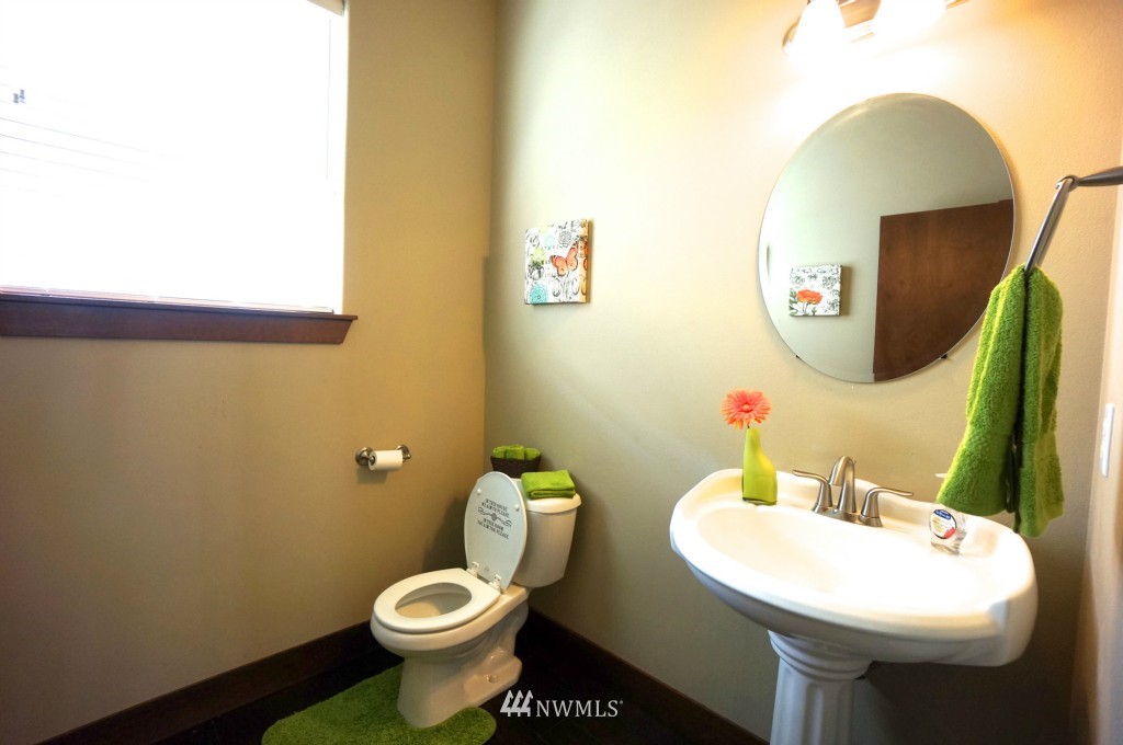 3945 Northeast 3rd Place Renton, WA 98056 - Photo 15 of 15