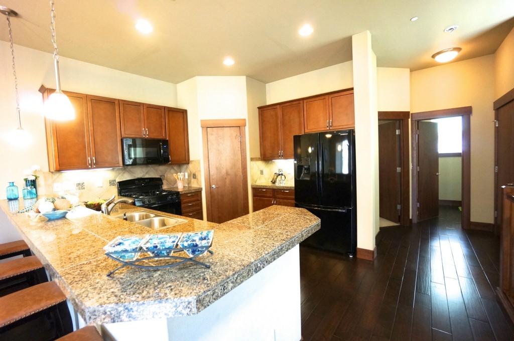 3945 Northeast 3rd Place Renton, WA 98056 - Photo 7 of 15