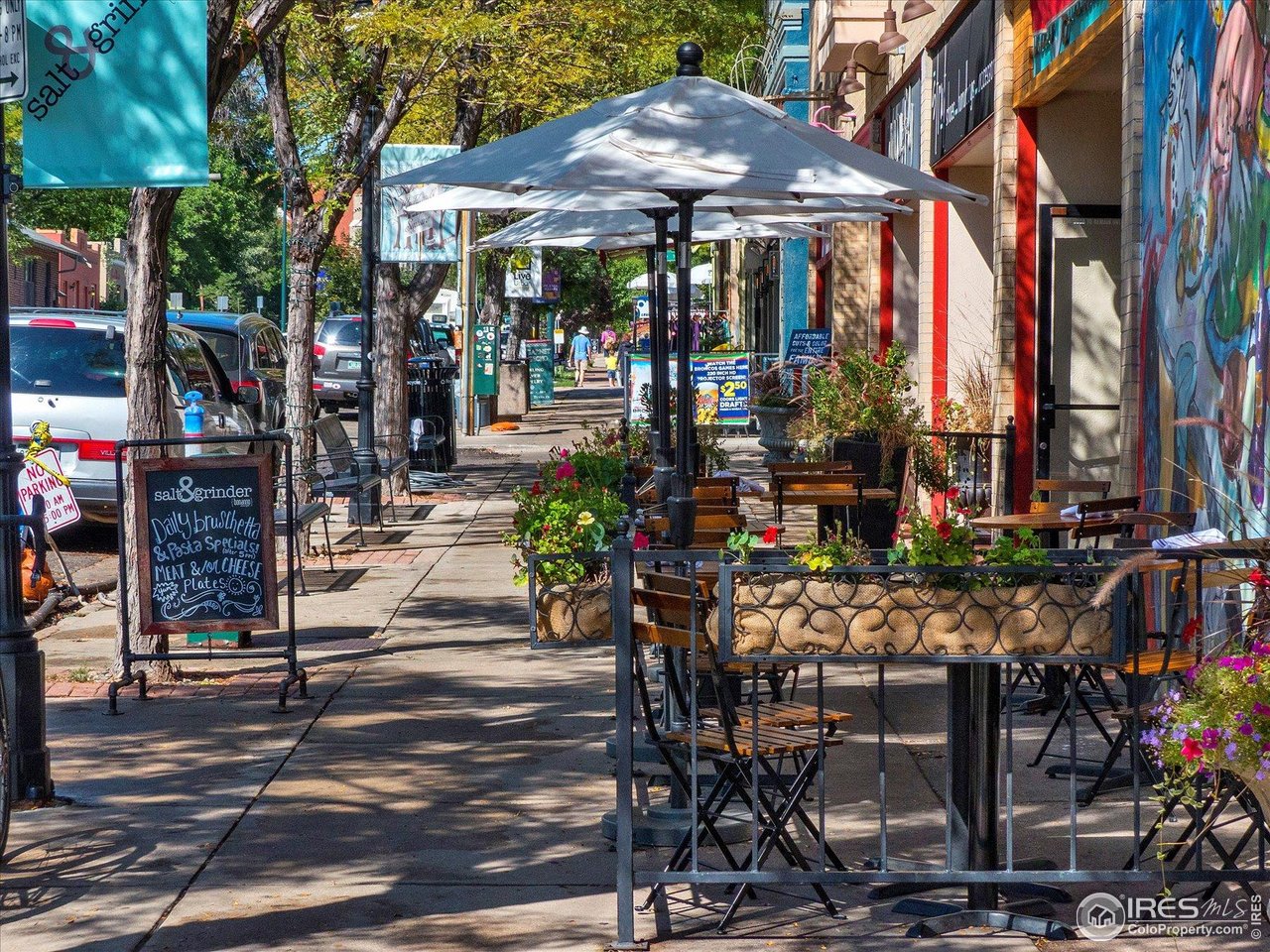 2844 Quitman Street Denver, CO 80212 - Photo 41 of 41 a area with lots of table and chairs