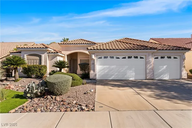 $688,000 | 2206 Summerwind Circle, Henderson, NV 89052