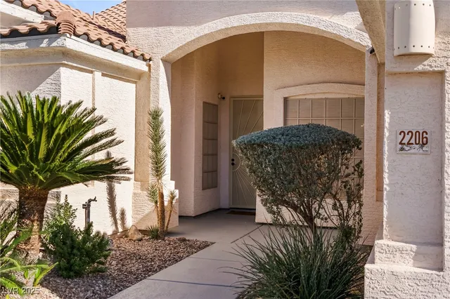 $688,000 | 2206 Summerwind Circle, Henderson, NV 89052
