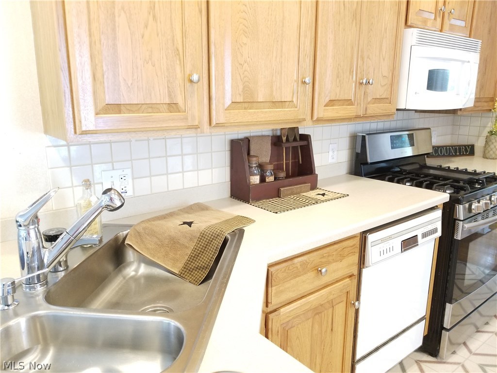 28916 Ridge Road Wickliffe, OH 44092 - Photo 8 of 29 Gallery Image 8