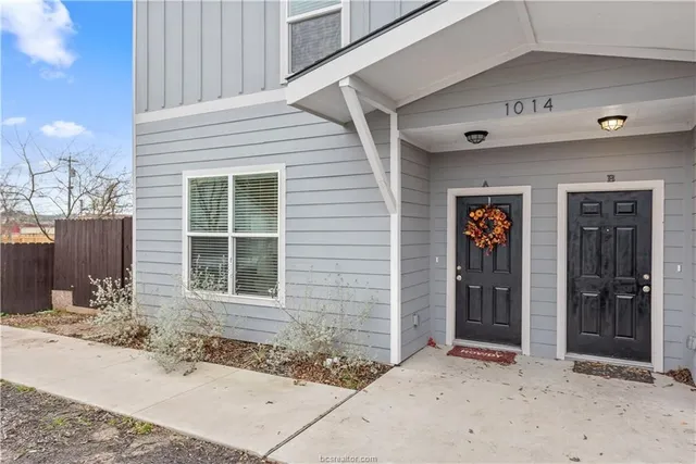 $3,200 | 1014 Foster Avenue, Unit A, College Station, TX 77840