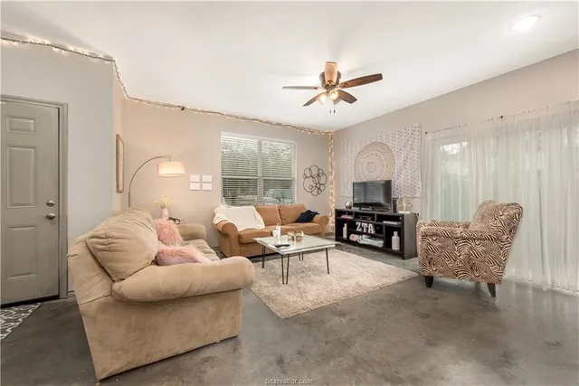 $3,200 | 1014 Foster Avenue, Unit A, College Station, TX 77840