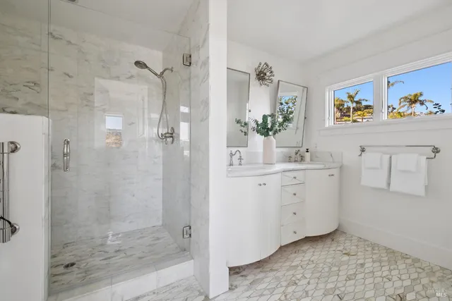 $5,998,000 | 2105 Mar E Street, Tiburon, CA 94920