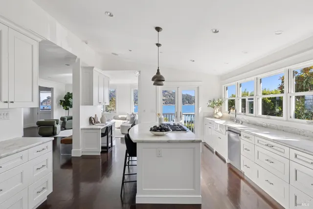 $5,998,000 | 2105 Mar E Street, Tiburon, CA 94920