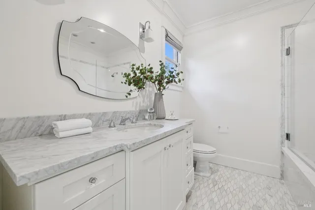 $5,998,000 | 2105 Mar E Street, Tiburon, CA 94920