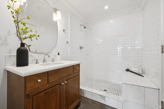 $5,998,000 | 2105 Mar E Street, Tiburon, CA 94920