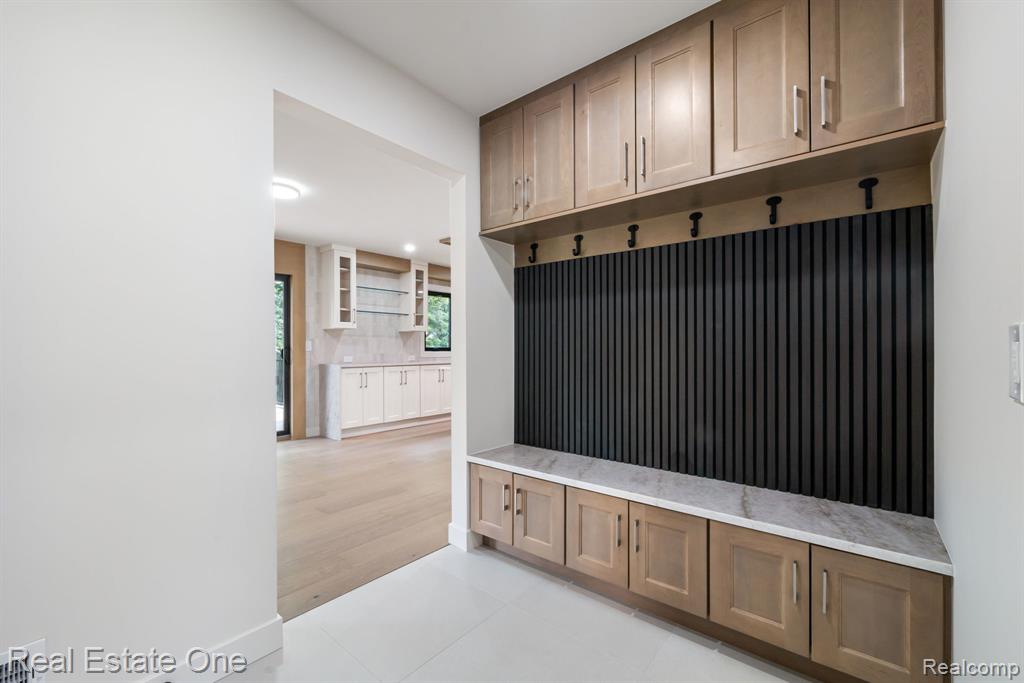 1683 Mark Hopkins Road Bloomfield Hills, MI 48302 - Photo 17 of 44