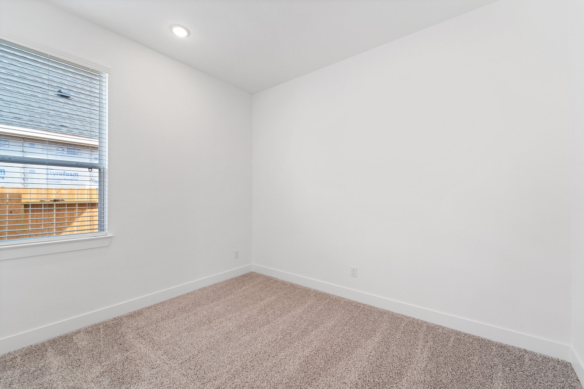 310 Blue River Trail Rosenberg, TX 77471 - Photo 7 of 47 an empty room with a window