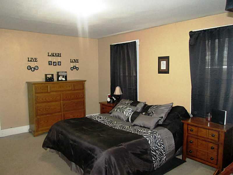 568 3rd Butler, PA 16001 - Photo 6 of 12 Bedroom.