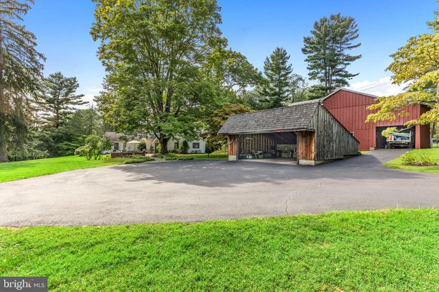 $1,325,000 | 402 Burnt Mill Road, Chadds Ford, PA 19317