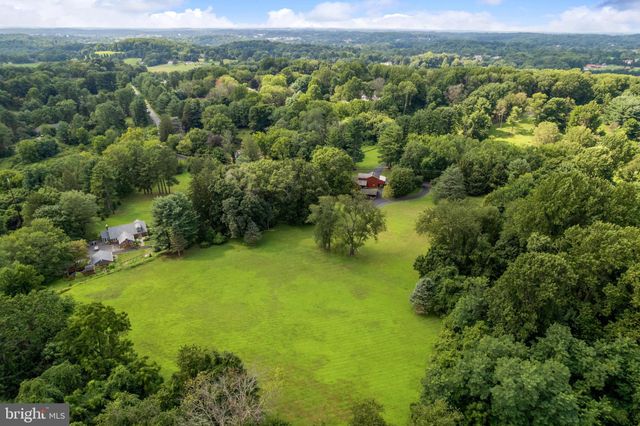 $1,325,000 | 402 Burnt Mill Road, Chadds Ford, PA 19317