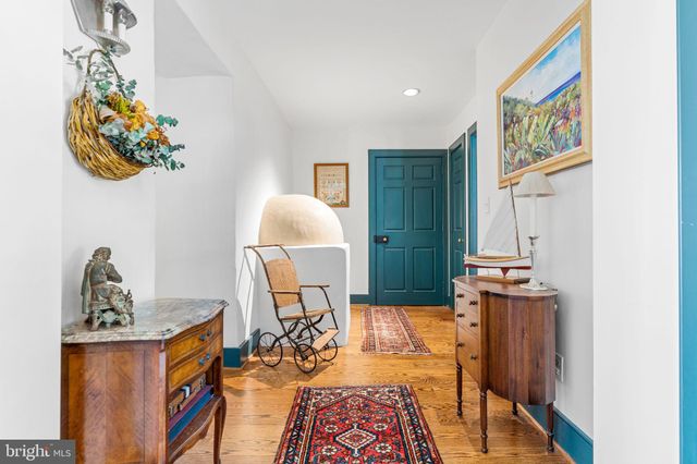 $1,325,000 | 402 Burnt Mill Road, Chadds Ford, PA 19317