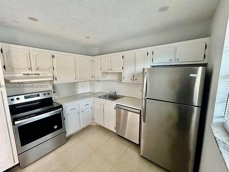 100 Berkley Road, Unit 210 Hollywood, FL 33024 - Photo 3 of 26