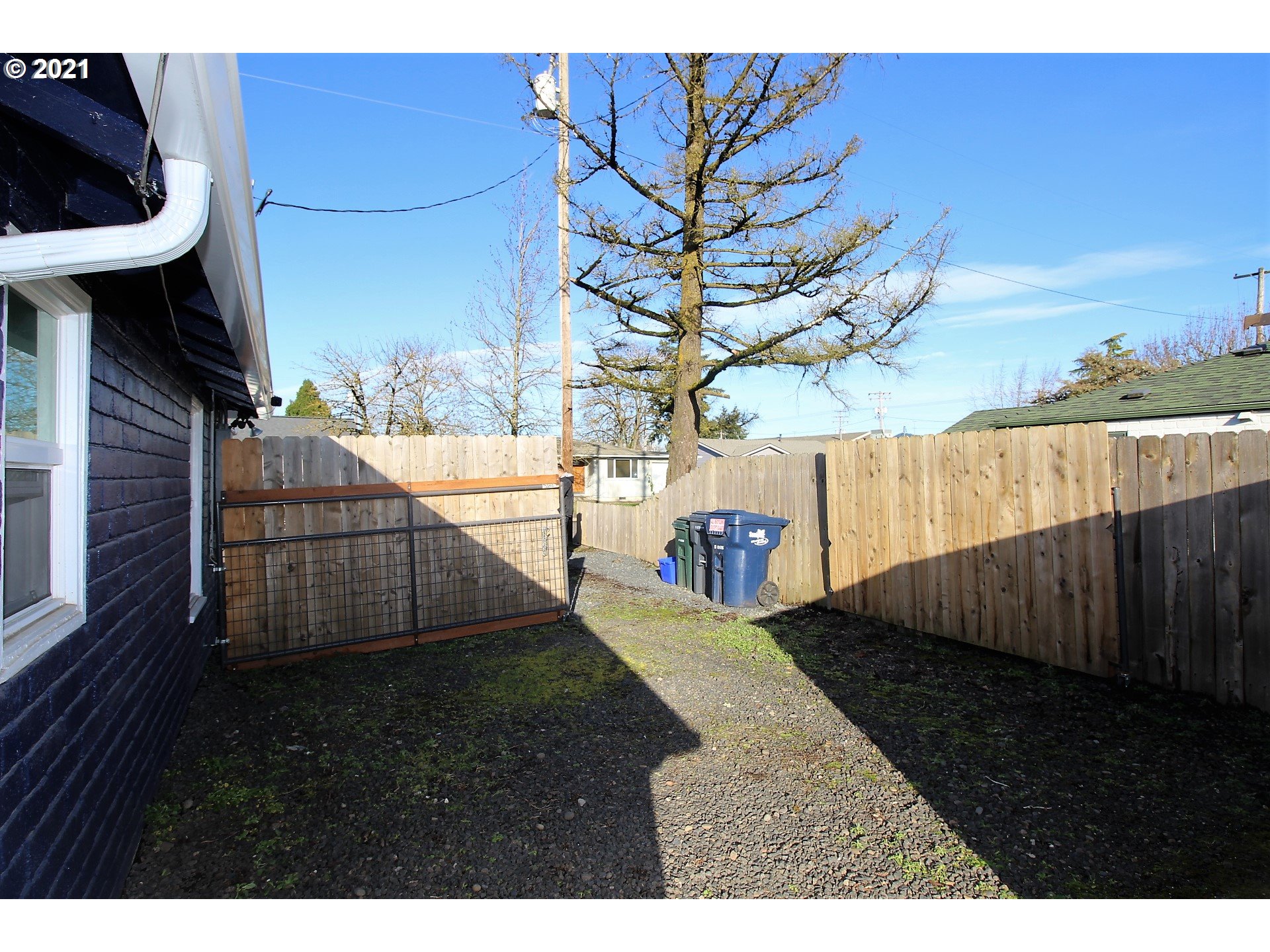 2725 C Street Springfield, OR 97477 - Photo 17 of 21