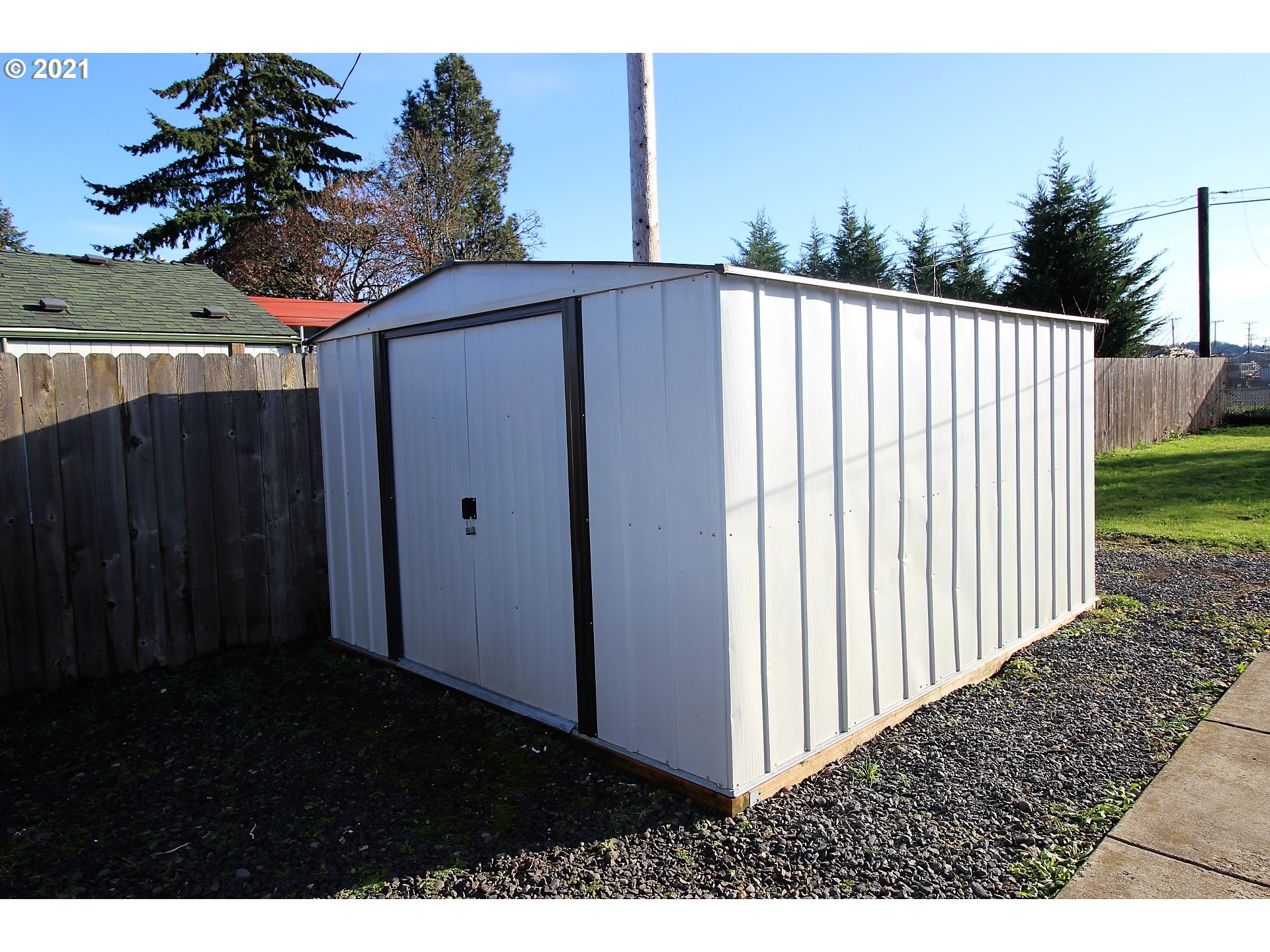 2725 C Street Springfield, OR 97477 - Photo 18 of 21