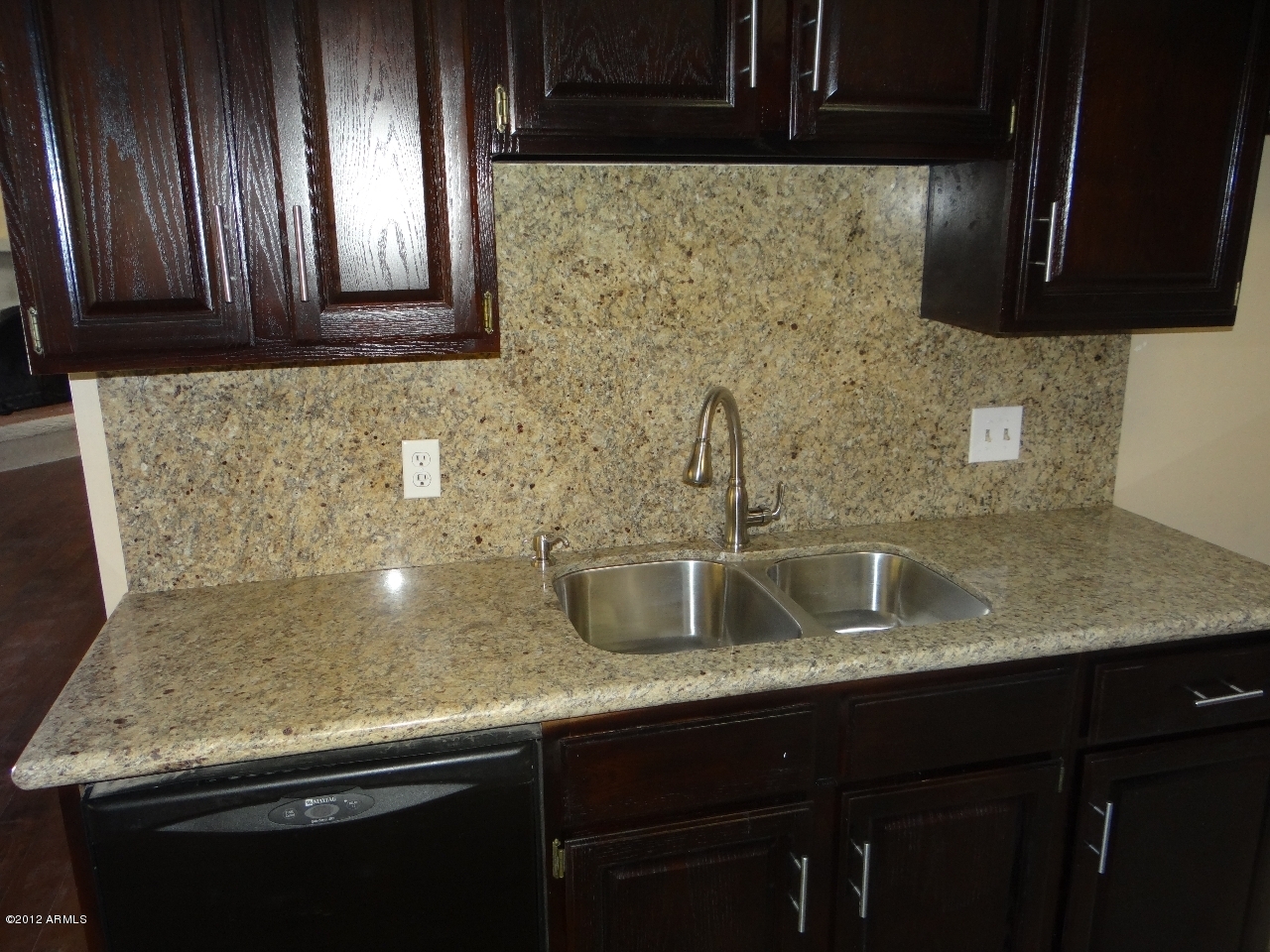 3519 East Cochise Road Phoenix, AZ 85028 - Photo 10 of 35 2012-05-10 14