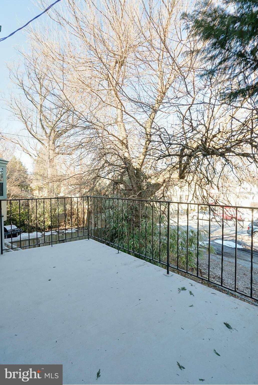 1 Dunmore Road Catonsville, MD 21228 - Photo 28 of 29 The balcony