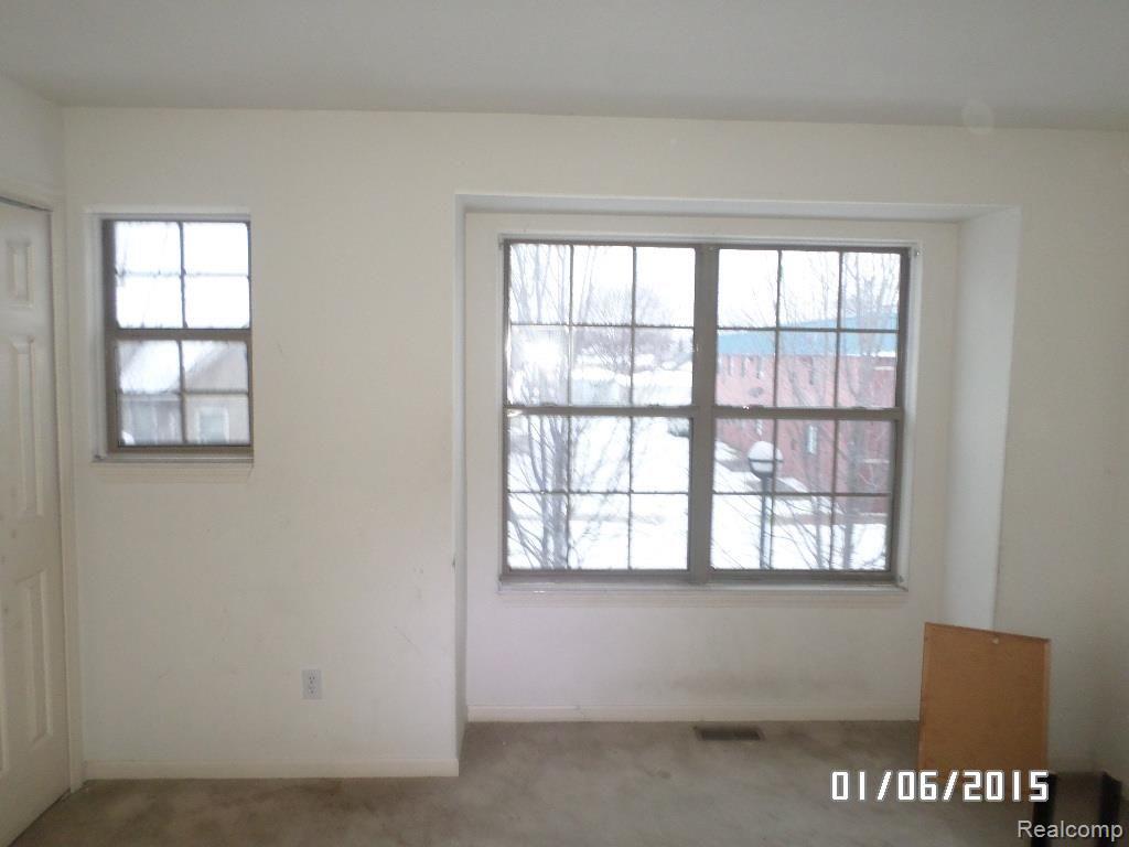 452 Salliotte Road Ecorse, MI 48229 - Photo 10 of 14 170.jpg