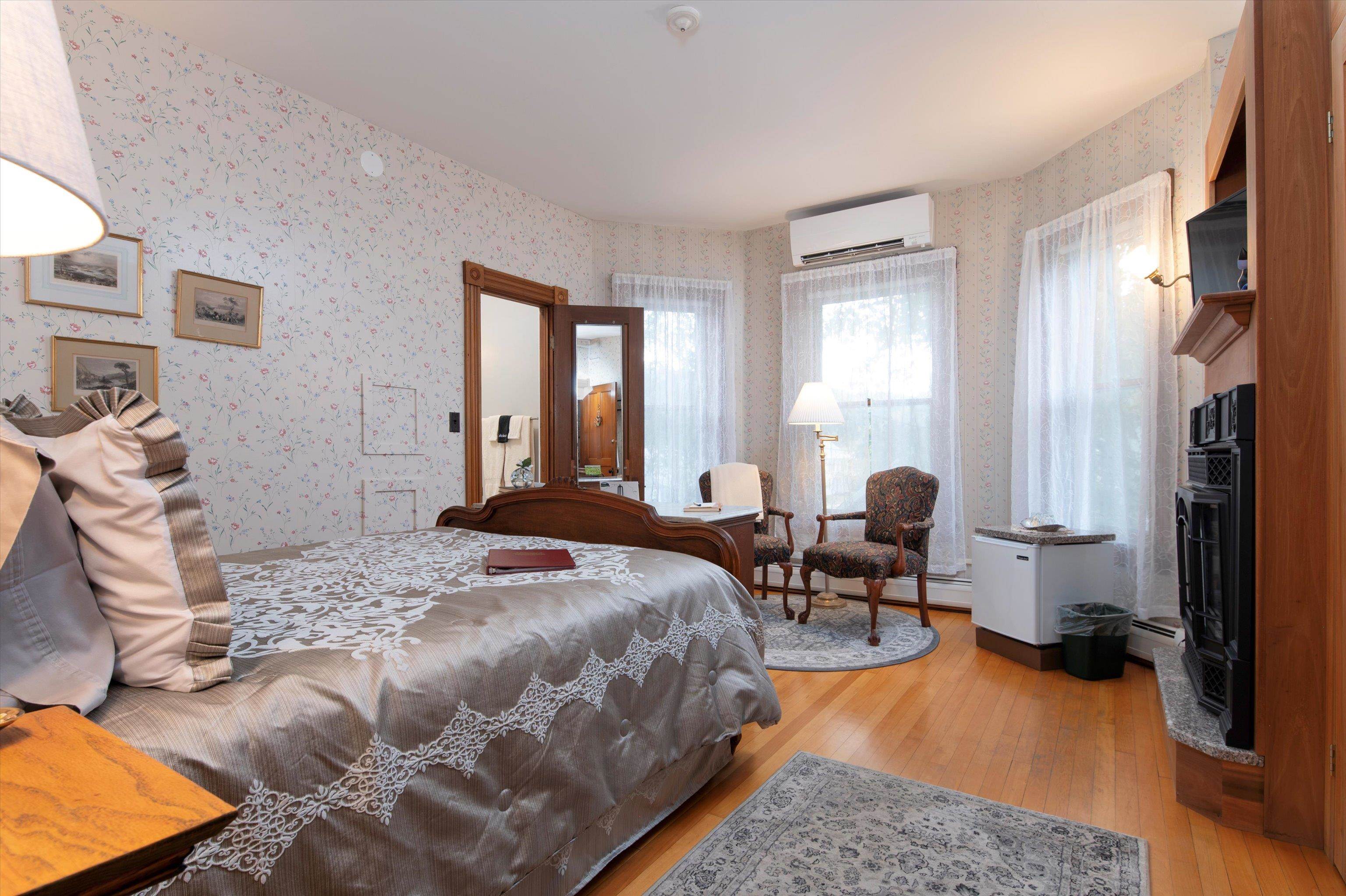 86 Main Street Ludlow, VT 05149 - Photo 7 of 60