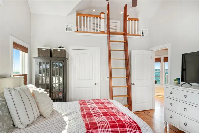 $3,600,000 | 1499 Ocean Road, Unit 9, Narragansett, RI 02882