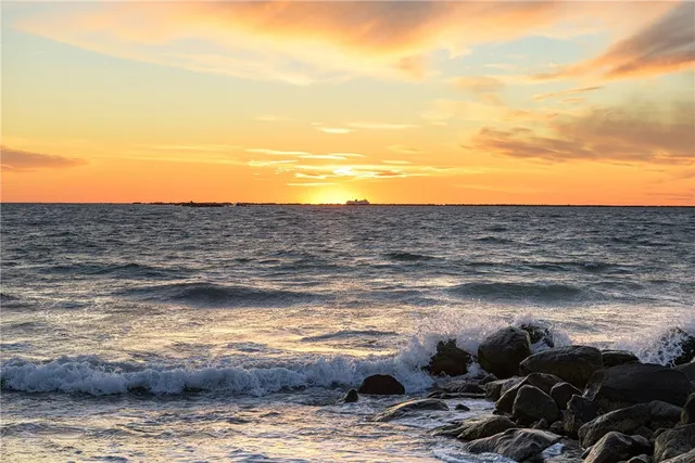 $3,600,000 | 1499 Ocean Road, Unit 9, Narragansett, RI 02882