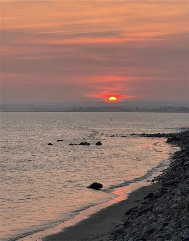 $3,600,000 | 1499 Ocean Road, Unit 9, Narragansett, RI 02882