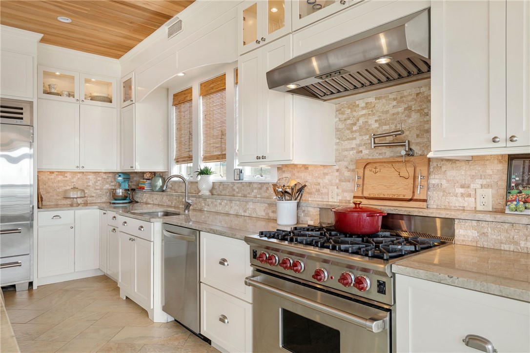 1499 Ocean Road, Unit 9 Narragansett, RI 02882 - Photo 6 of 50