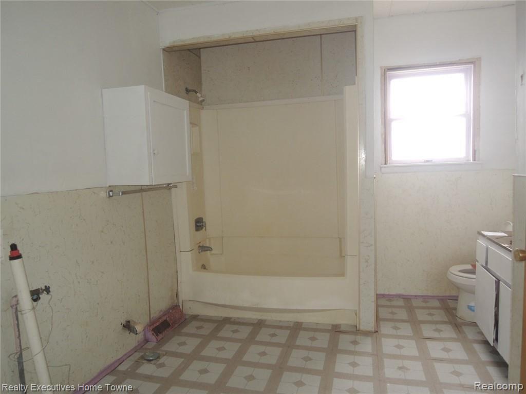 4013 North Ruth Road Deckerville, MI 48427 - Photo 15 of 23 DSCN2948.JPG